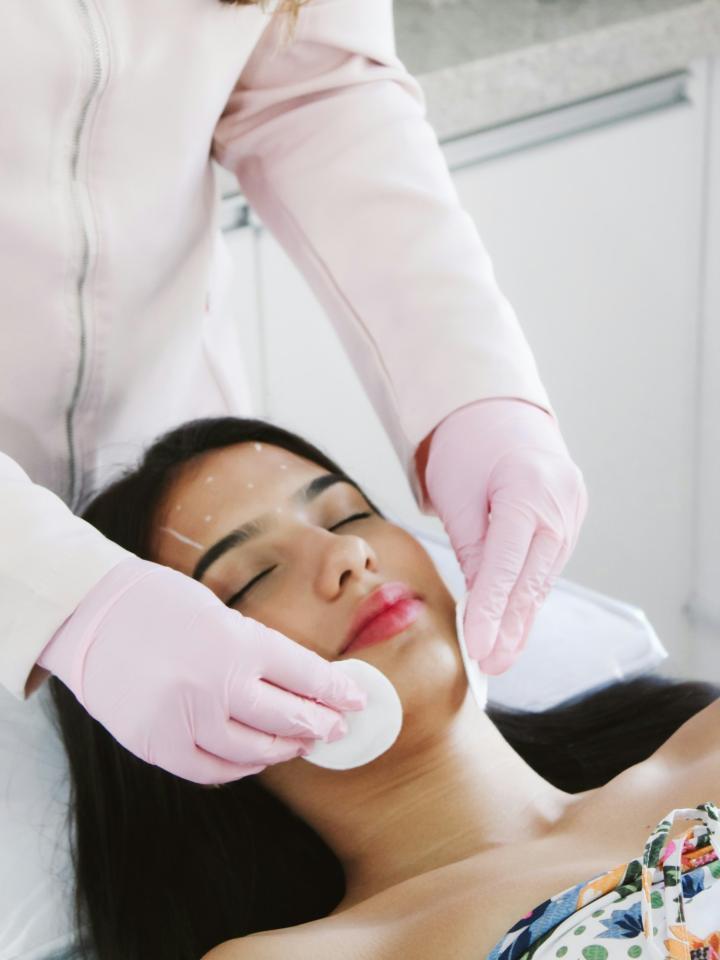 Điều trị mụn chuẩn y khoa Acne Clear